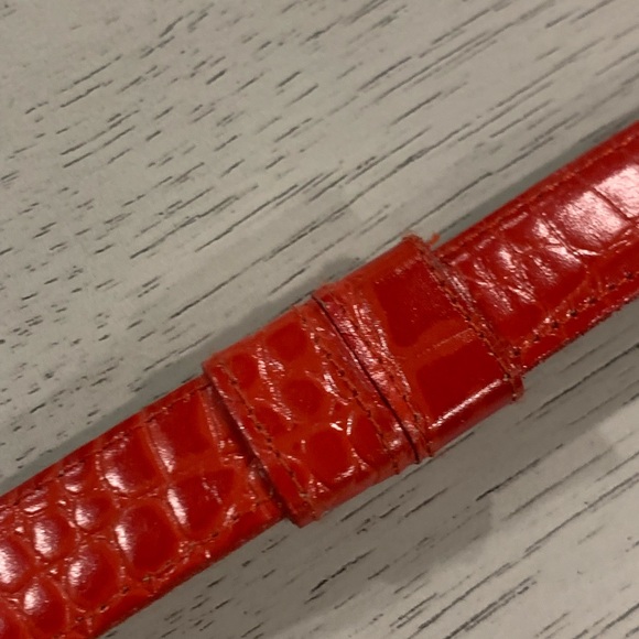 Ginnie Johansen Vintage Glossy Red Crocodile-Embossed Belt with Silver Buckle - Picture 13 of 14